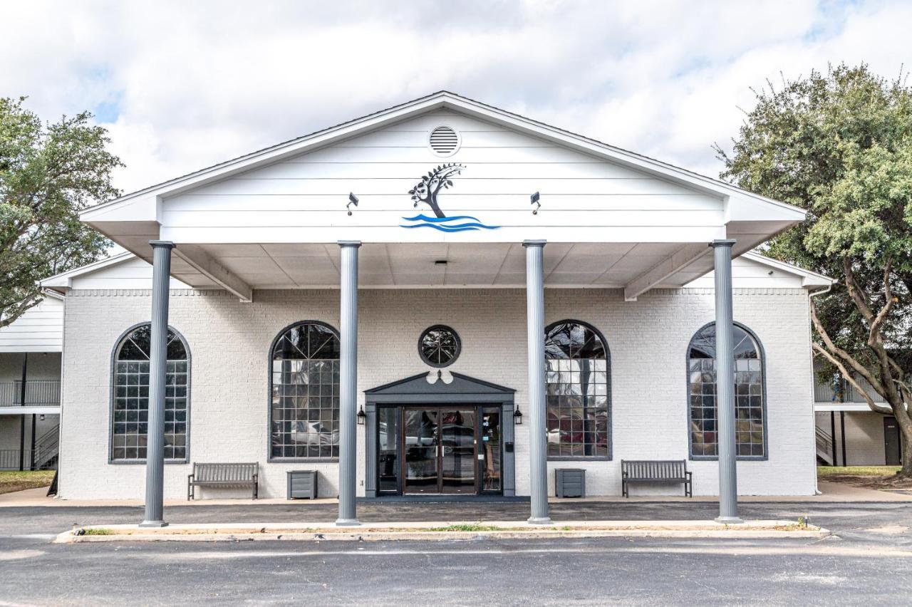 Lake View Inn Granbury Extérieur photo
