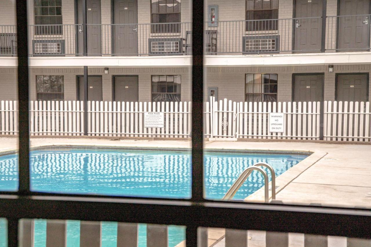 Lake View Inn Granbury Extérieur photo