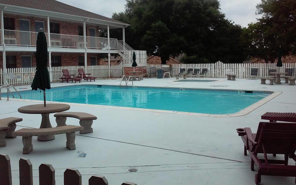 Lake View Inn Granbury Extérieur photo